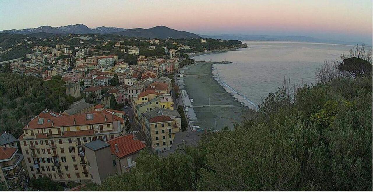 Bed And Breakfast Gioiello Celle Ligure Exterior photo